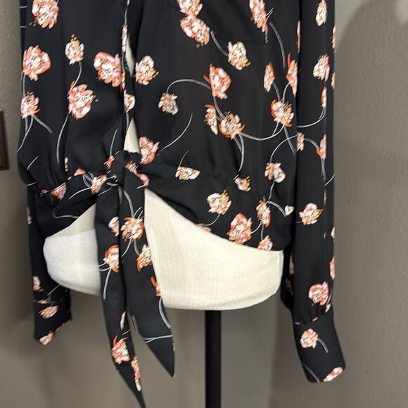 Who What Wear Black Floral Button Down Shirt - Picture 3 of 9